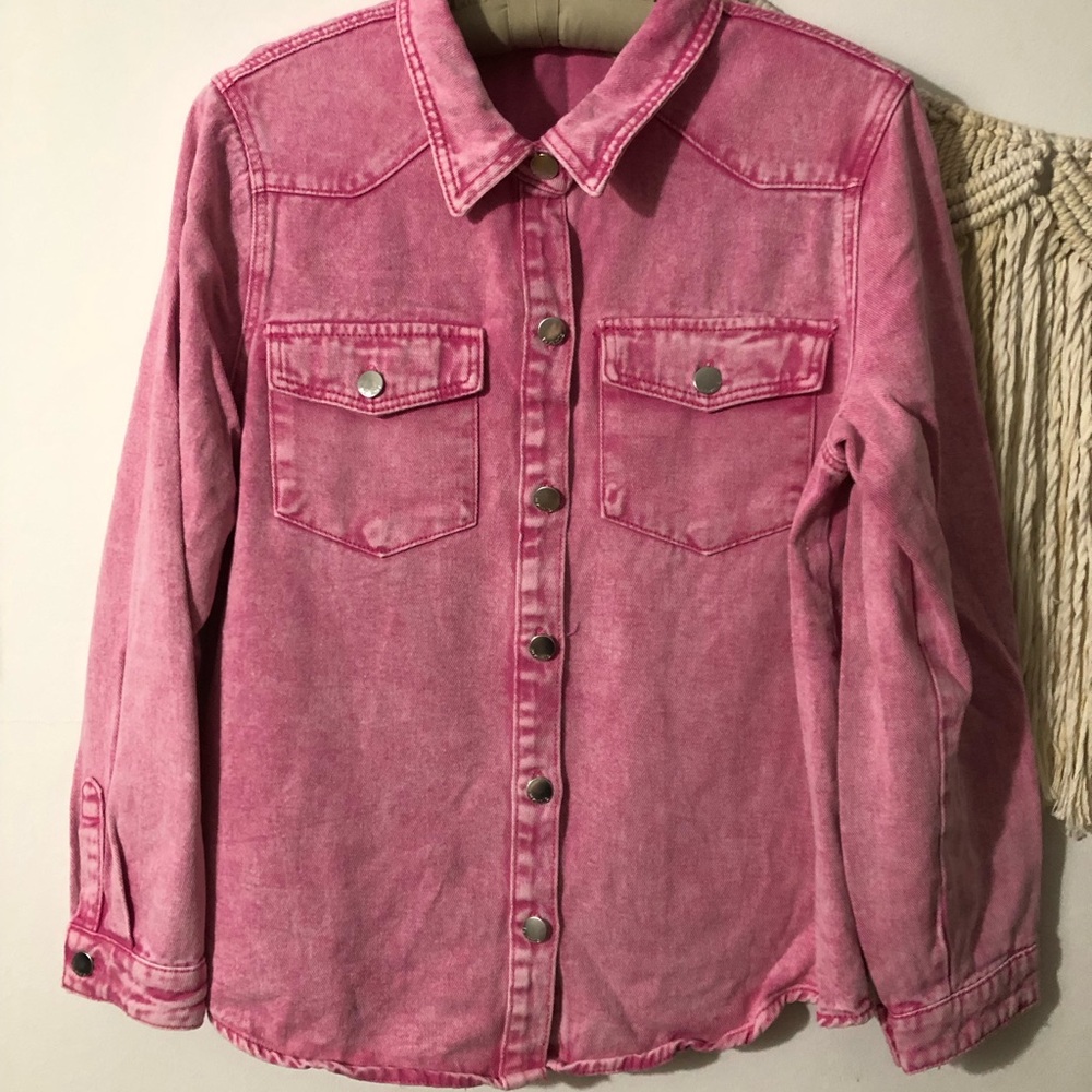 Women's Pink Washed Button-Front Denim Jacket